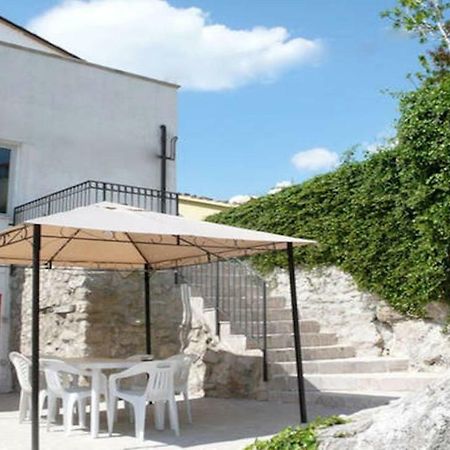 Вилла Casa Elvira Basilico San Valentino in Abruzzo Citeriore Экстерьер фото